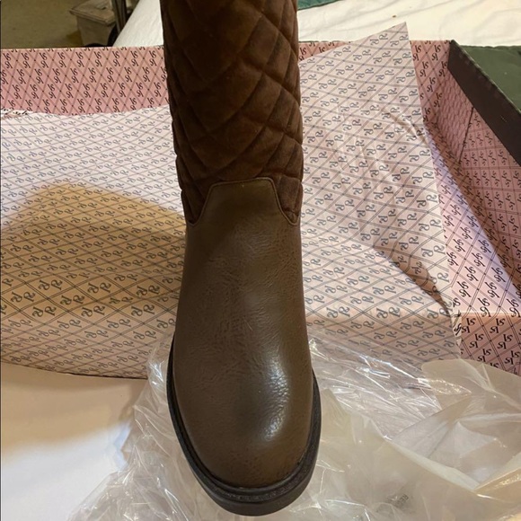 Victoria Secret Riding Boots - Picture 3 of 8